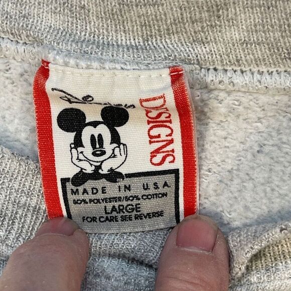 Disney Heathered Gray Crew Neck Graphic Fleece Lined Pullover Sweatshirt Large - Picture 2 of 10